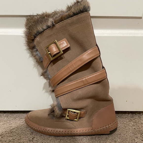 Tory Burch Jaden Genuine Rabbit Fur Lined Leather Moccasin Boots - Picture 5 of 7